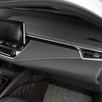 Banda decorativa pentru interiorul vehiculului, lungime 2m, din piele ecologica, culoare neagra + cusatura alba