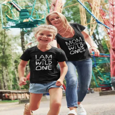 Wild mom and daughter, set 2 tricouri cu mesaje