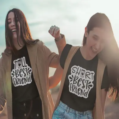 Short & tall best friends, set 2 tricouri cu mesaje.