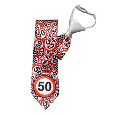 50 ani, cravata cu mesaj
